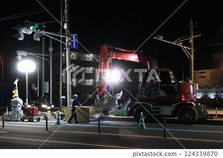 Civil engineering work at night 124339870