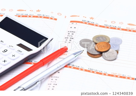 Image of household finances and living expenses Image of household finances and living expenses 124340839