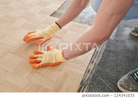 Laying oak vintage pattern parquet 124341035