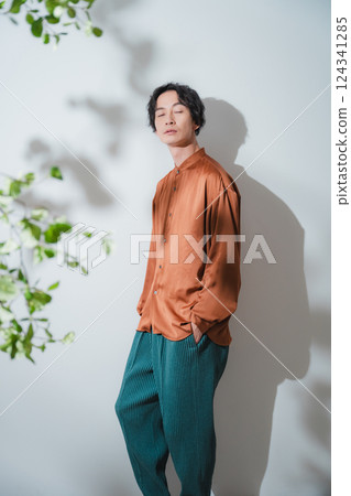 Refreshing male portrait 124341285