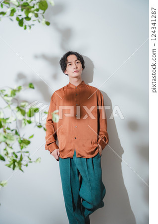 Refreshing male portrait Refreshing male portrait 124341287