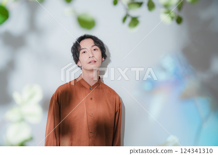 Refreshing male portrait 124341310