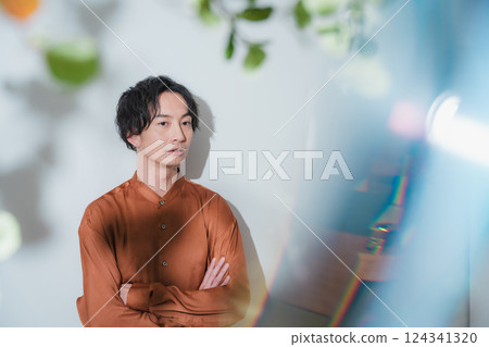 清爽男性肖像 124341320