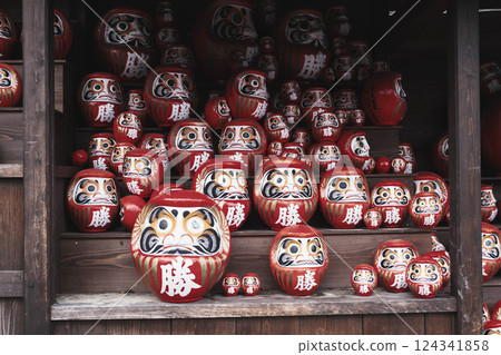 [勝尾寺] 眾多獲獎達摩娃娃 124341858