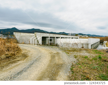 The elevated road under construction The elevated road under construction 124343725