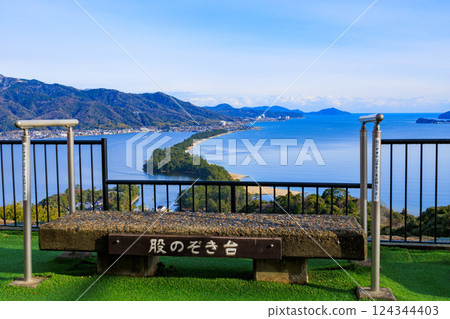 Viewing platform and Amanohashidate 124344403