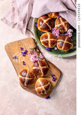 Traditional Easter hot cross buns pastry Traditional Easter hot cross buns pastry 124345618