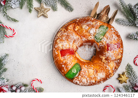 Roscon de reyes is a traditional Spanish Christmas pastry cake Roscon de reyes is a traditional Spanish Christmas pastry cake 124346117
