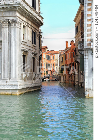 Venetian architecture 124349484