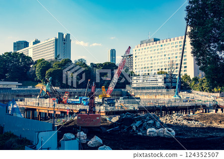 Tokyo Redevelopment Large-scale construction work around Shinagawa Station March 2025 Warm and cool colors Tokyo Redevelopment Large-scale construction work around Shinagawa Station March 2025 Warm and cool colors 124352507
