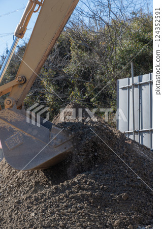 挖掘機鏟斗 124352591