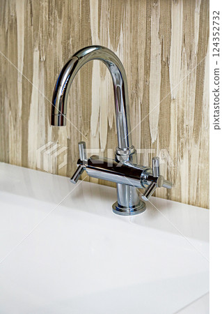 Silver tap detail 124352732