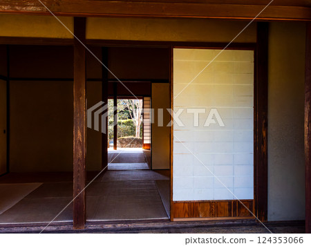 傳統日本房屋：武士住宅的古雅景觀 124353066