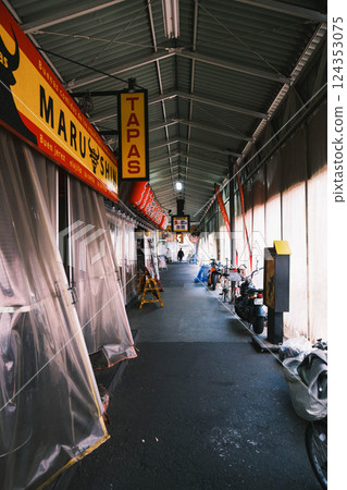 [Tenma] A retro drinking street 124353075