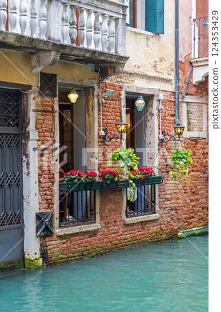 Old local house in Venice Old local house in Venice 124353429