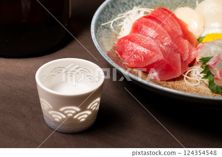 Fresh sashimi platter - Izakaya image Fresh sashimi platter - Izakaya image 124354548