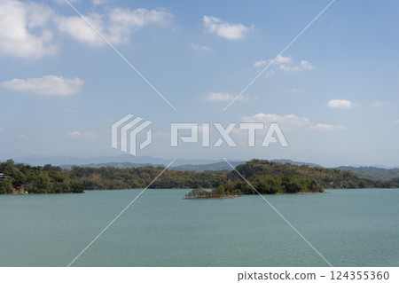 台灣八田水壩烏山頭水庫風景 124355360