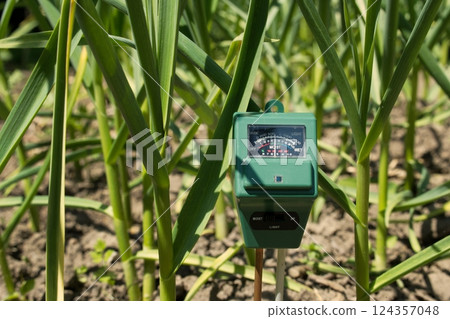 Agricultural soil moisture, PH and sunlight tester 124357048