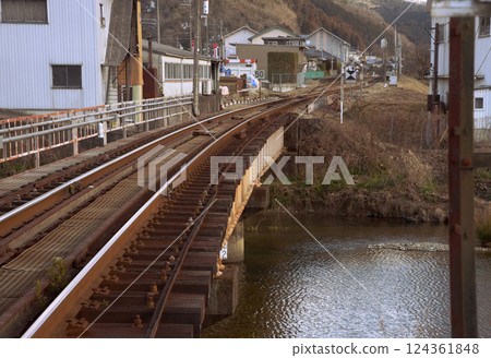 在三日月站附近,森蘭丸的後裔三日月一族一直延續到明治時代。 在三日月站附近,森蘭丸的後裔三日月一族一直延續到明治時代。 124361848