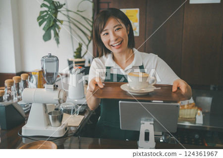 cafeteria, cafe, caffe 124361967