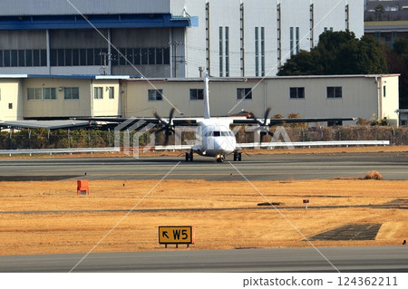 Osaka International Airport JAL propeller plane airplane takeoff preparation sky park Osaka International Airport JAL propeller plane airplane takeoff preparation sky park 124362211