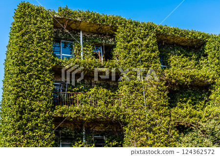 Ikeshima 2025 Abandoned apartment [Nagasaki City] 124362572