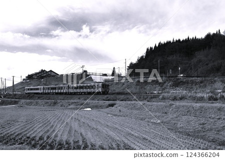 Roadside Station Tono Kaze no Oka and JR Kamaishi Line (Rapid Hamayuri) 124366204