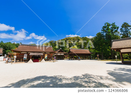 京都之春：上賀茂神社境內 124366806