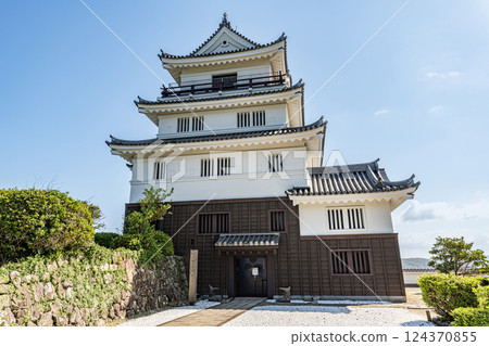 Hirado Castle in a clear day in Hirado City, Nagasaki Prefecture Hirado Castle in a clear day in Hirado City, Nagasaki Prefecture 124370855