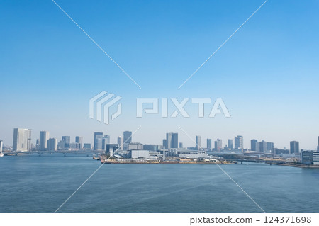 Toyosu market seen from Rainbow Bridge Toyosu market seen from Rainbow Bridge 124371698