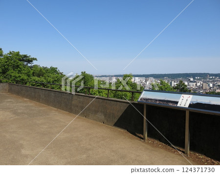 An observation deck at the top of Mount Tenran in Hanno City An observation deck at the top of Mount Tenran in Hanno City 124371730