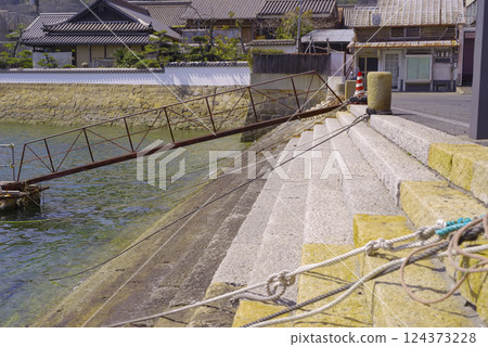 Gangi in Tomonoura, Fukuyama City, Hiroshima Prefecture 124373228