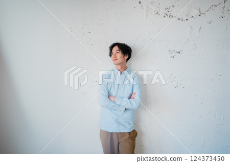 年輕男子肖像 124373450