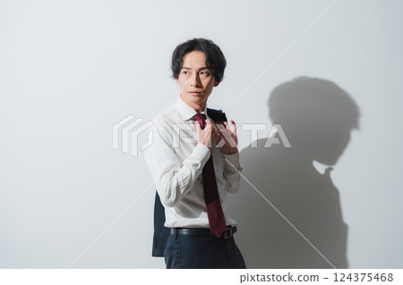 Under the summer sun – A moment of a challenging business person 124375468