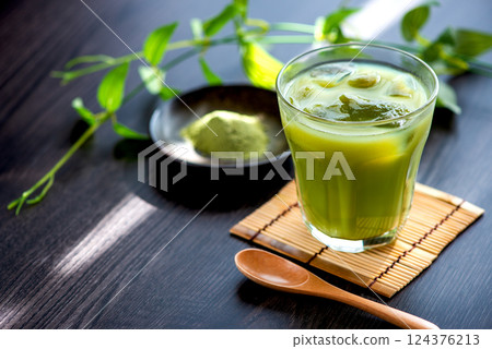 Matcha image Matcha latte Matcha image Matcha latte 124376213