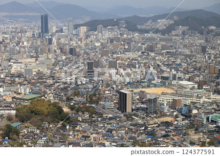 Hiroshima cityscape (view from the top of Mount Kogane) Hiroshima cityscape (view from the top of Mount Kogane) 124377591