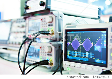 Digital Storage Oscilloscope 124379604