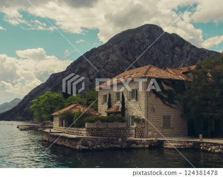 Coastal Stone House by Mountain and Water Coastal Stone House by Mountain and Water 124381478