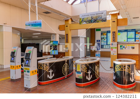 Shizuoka Prefecture, Shimoda City, Izukyu Shimoda Station 124382211