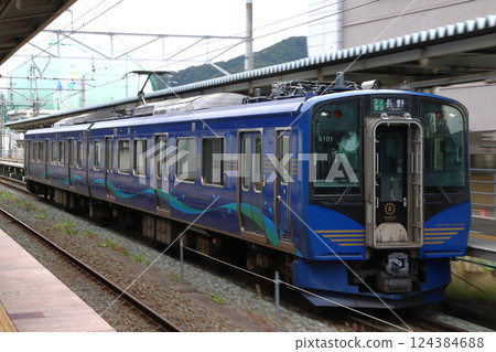 Shinano Railway SR1 Series Liner Train (Karuizawa⇔Nagano) Shinano Railway SR1 Series Liner Train (Karuizawa⇔Nagano) 124384688
