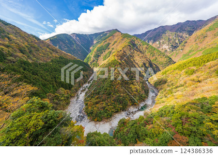 [Tokushima] Hinoji Valley [Autumn] 124386336