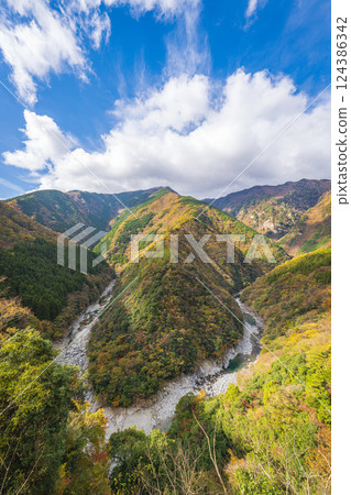 [Tokushima] Hinoji Valley [Autumn] 124386342