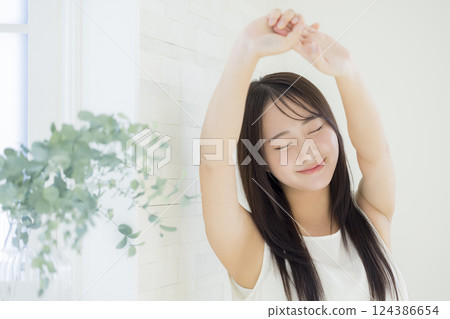 Beauty image of young women 124386654