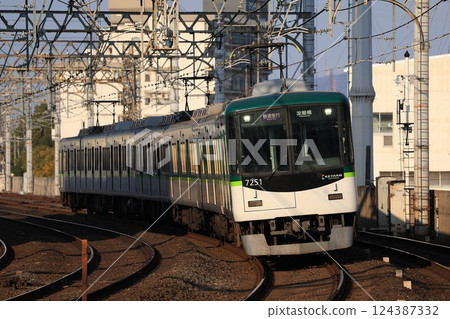 [京阪] 7200系列快速特快 (京阪本線:大與田站) 124387332