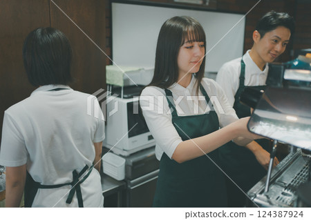 female, lady, woman 124387924