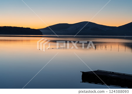 Quiet Lake Yamanaka before dawn 124388093