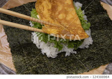 飯糰的製作過程 飯糰的製作過程 124388964