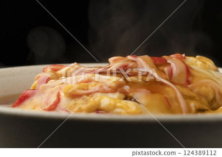 Steaming hot Tianjin rice 124389112