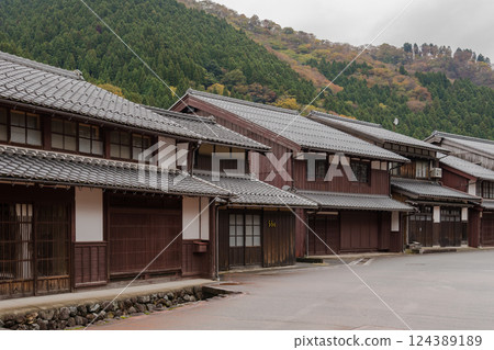 [若狹鯰街道球磨川宿] 124389189