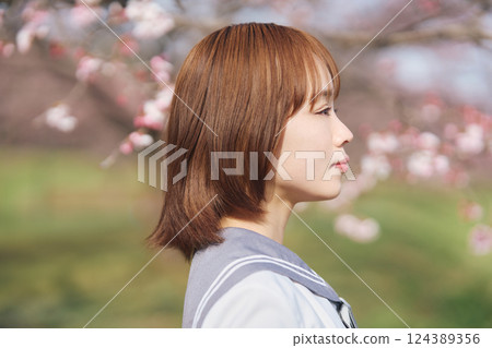 櫻花下的女高中生 124389356